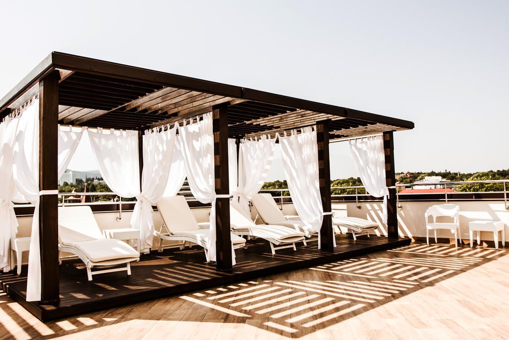 Mirotel Resort&Spa Truskavec' Esterno foto Pergola
