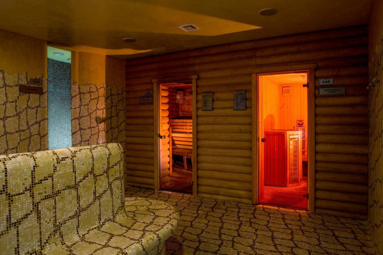 Mirotel Resort&Spa Truskavec' Esterno foto Sauna