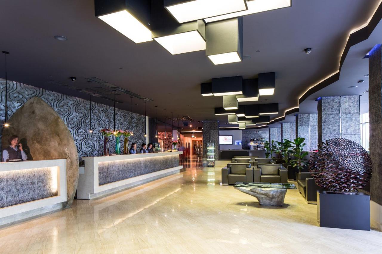 Mirotel Resort&Spa Truskavec' Esterno foto Lobby